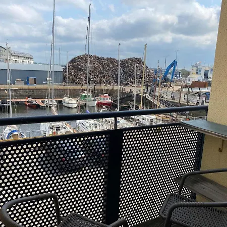 Apartment Harbour View - Two Bed With Parking
