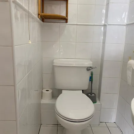 Harbour View - Two Bed With Parking * Galway